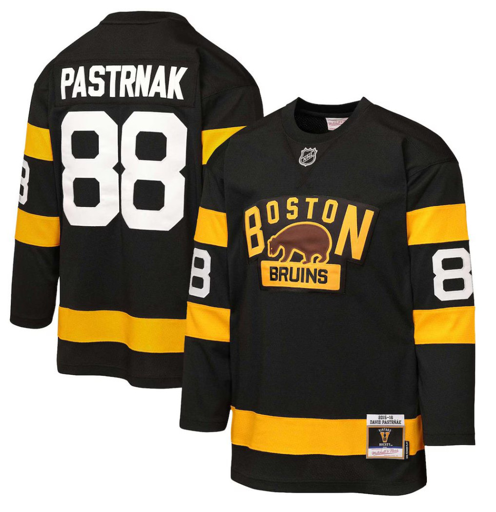 Dres 2016 Boston Bruins Winter Classic Pastrňák SR